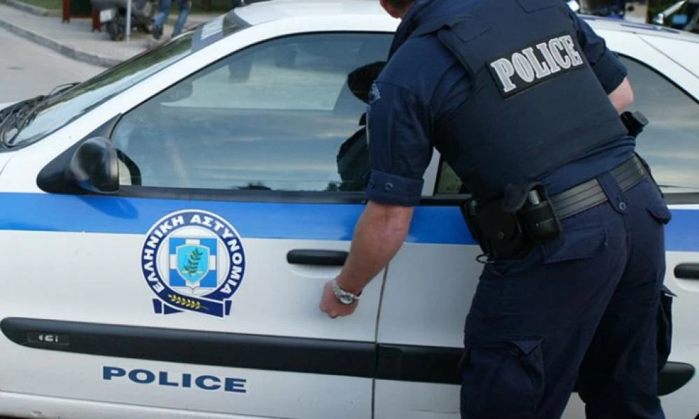 Μουσείο Τεχνών και Επιστημών Ηπείρου: Το έκαναν γυαλιά - καρφιά και "βούτηξαν' ότι μπόρεσαν